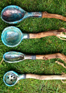 kittie-markus-raku-gebakken-lepels-met-steel-van-platanen-hout